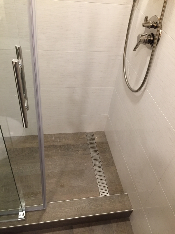 Linear shower drain