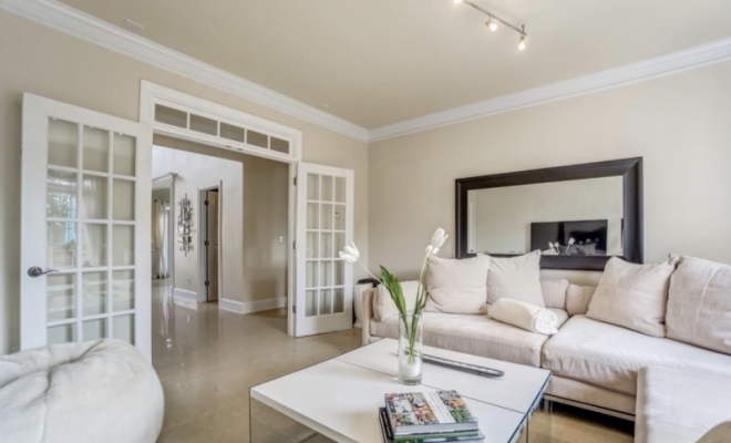 Family room with porcelain tile Family room with porcelain tile